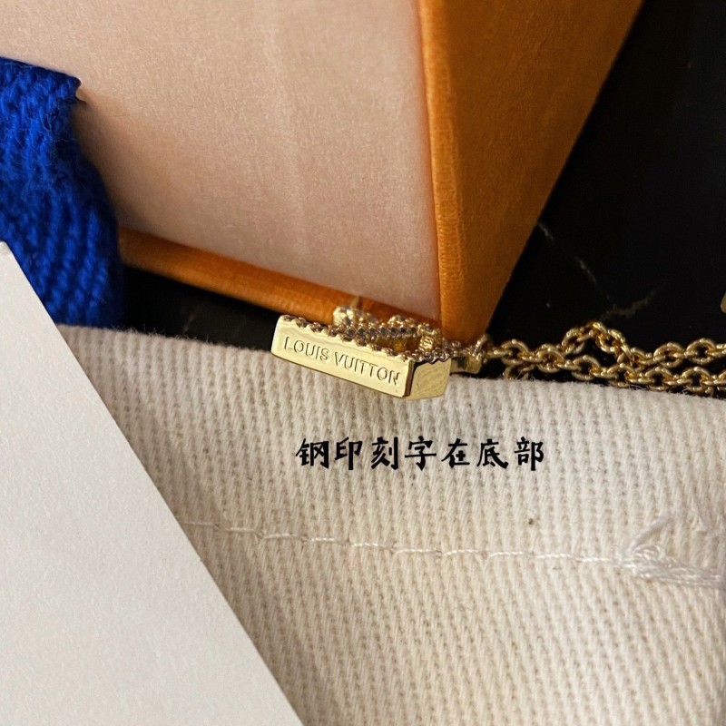 LV Necklace / Bracelet 