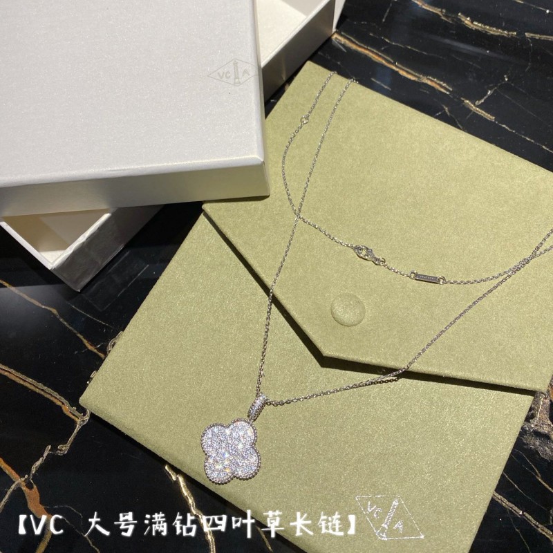VCA Necklace 