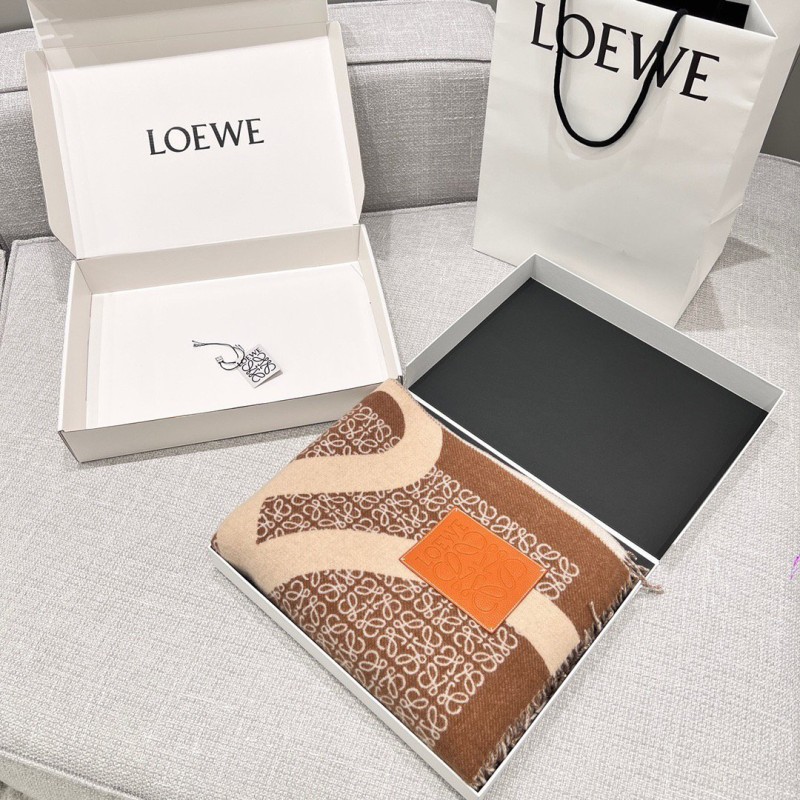 Loewe Blanket