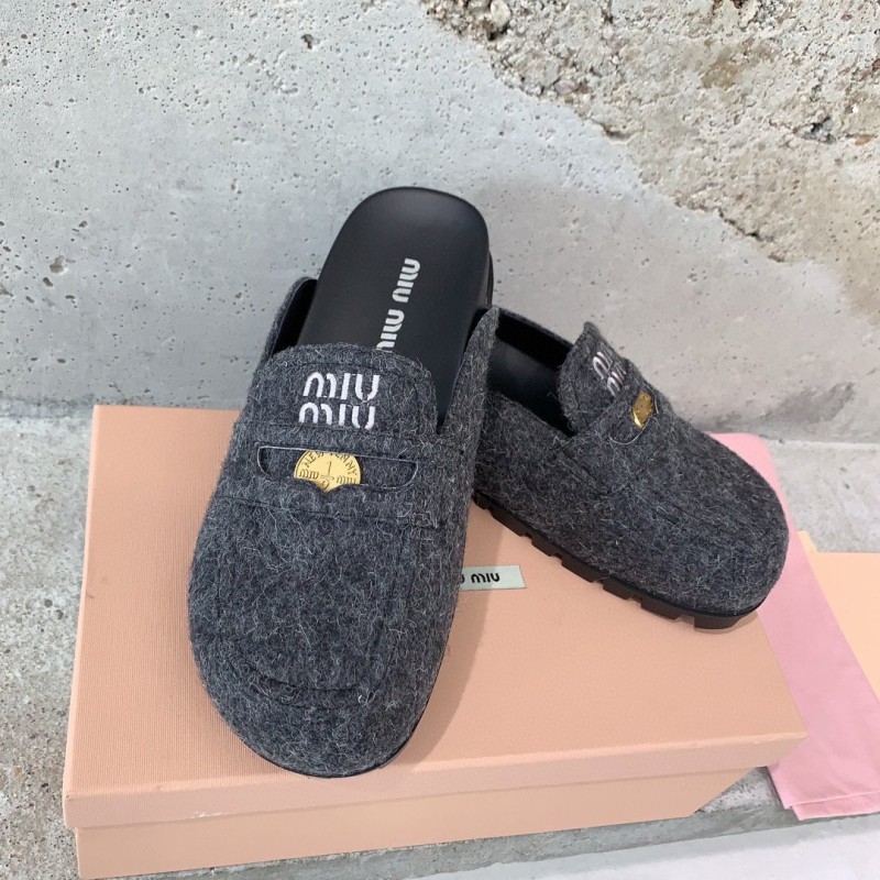 MiuMiu Slippers