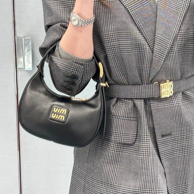 MiuMiu Hobo