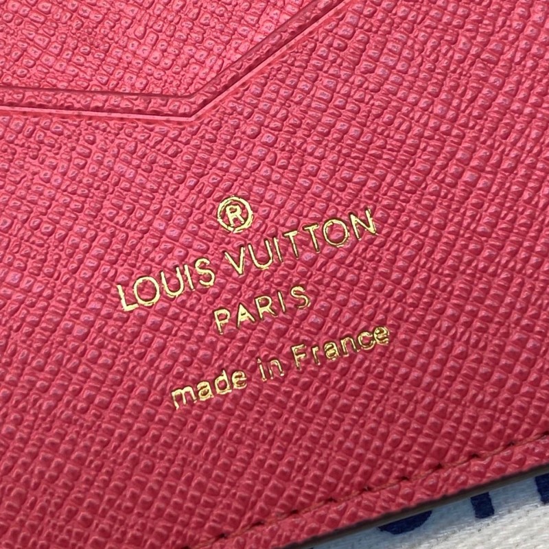 LV Passport Holder (2023 X'mas Edition)