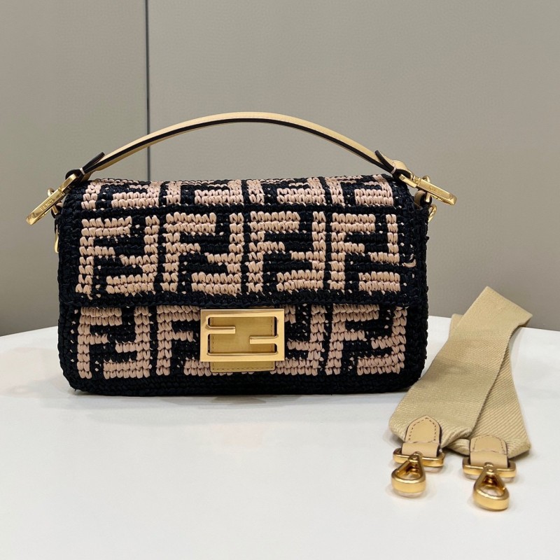 Fendi Baguette 