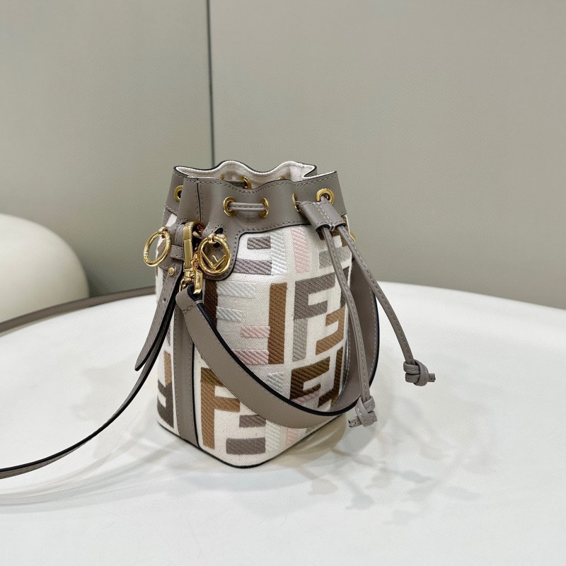 Fendi Mini 水桶包