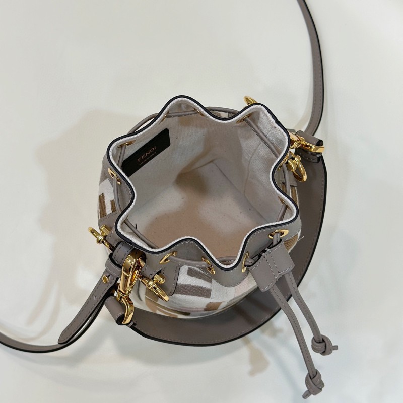 Fendi Mini 水桶包