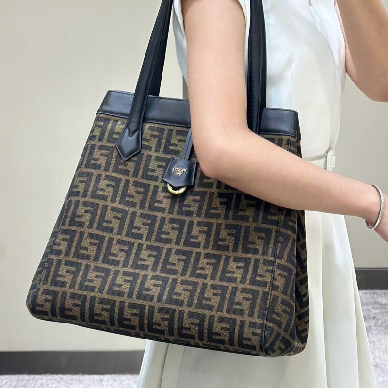 Fendi Origami 折叠包