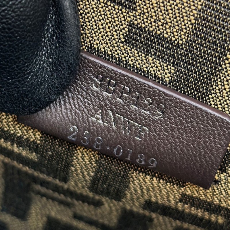 Fendi First 手拿包 / 单肩包