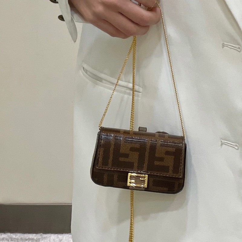 Fendi Mini 法棍