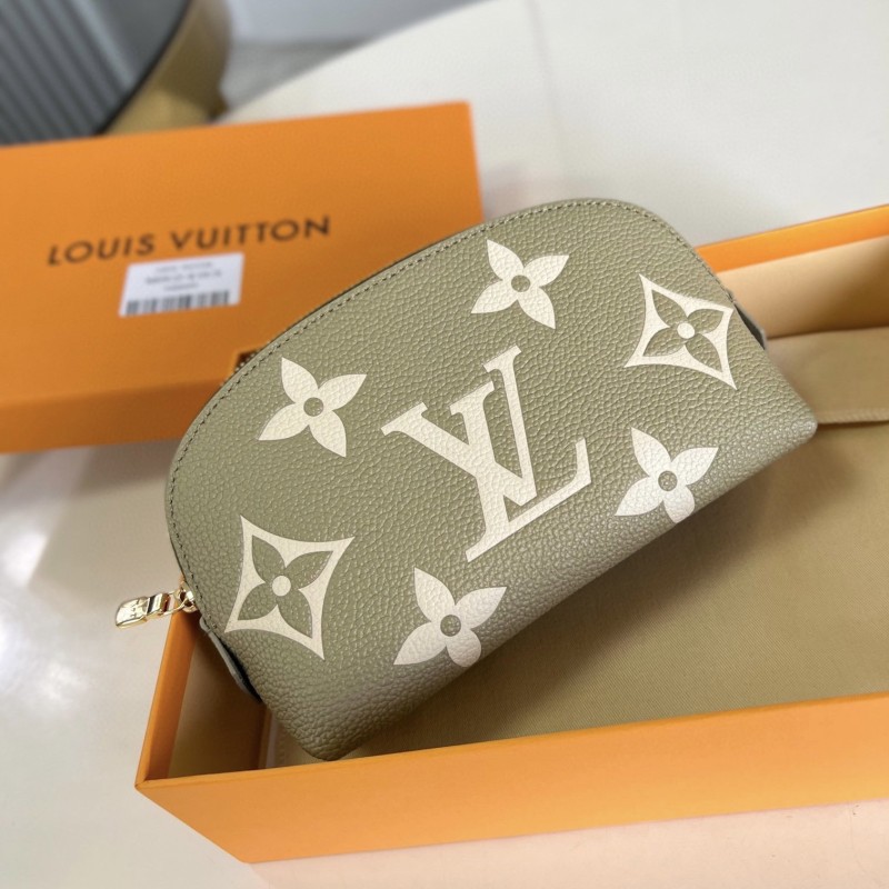 LV Pochette Cosmetique 