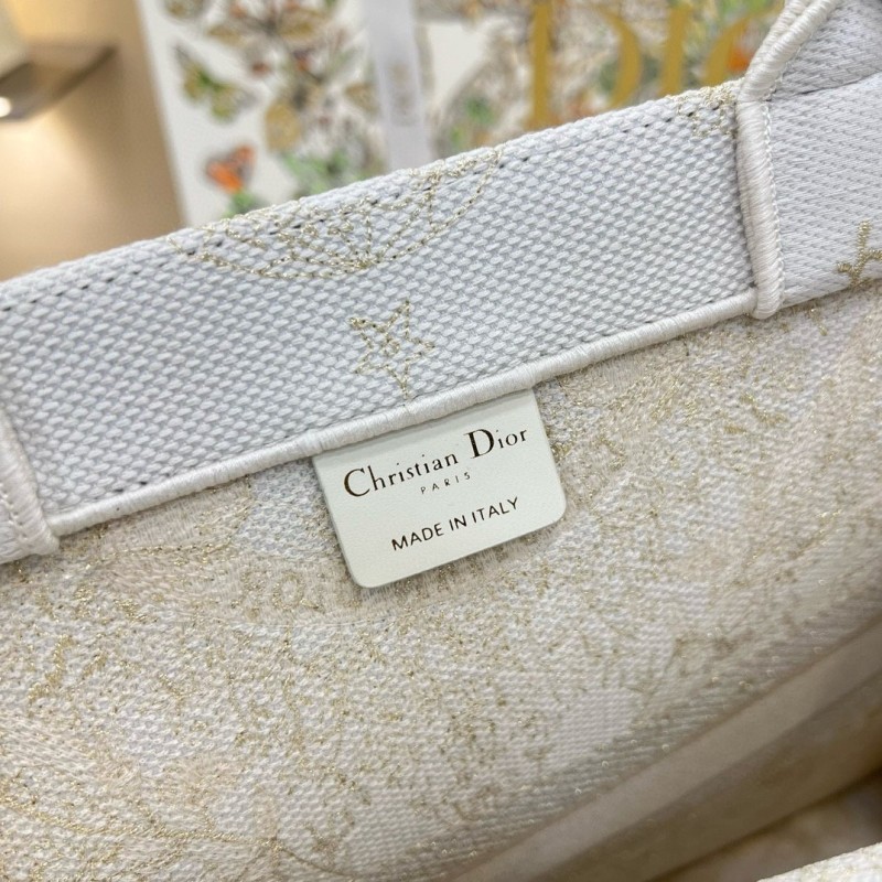 Dior Book Tote (X’mas Edition)