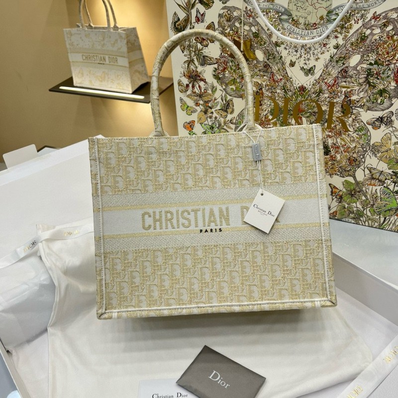 Dior Book Tote (X’mas Edition)