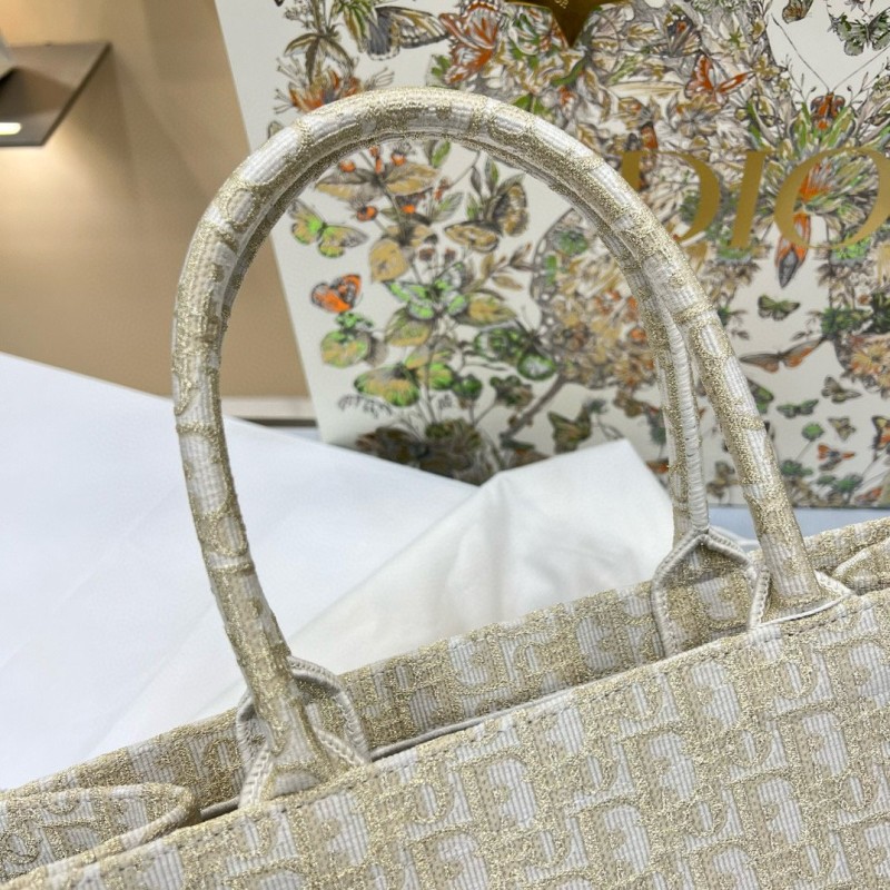 Dior Book Tote (X’mas Edition)