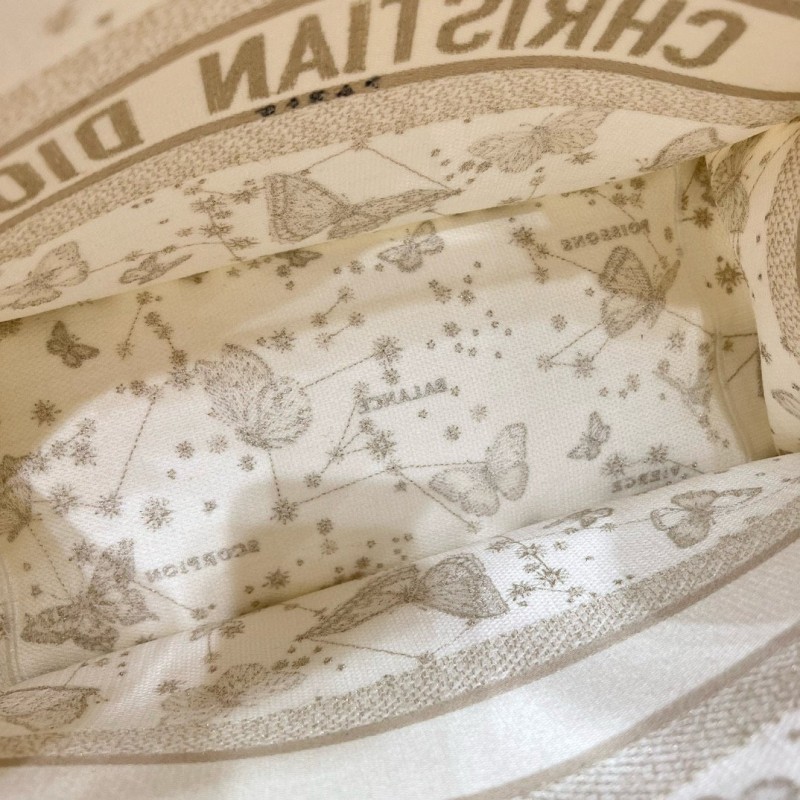 Dior 24 Book Tote (X’mas Edition)