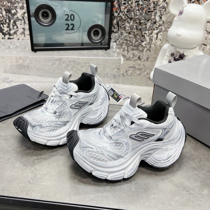 Balenciaga Unisex Runner Sneakers