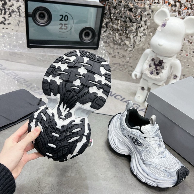 Balenciaga Unisex Runner Sneakers