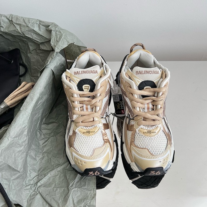 Balenciaga Unisex Runner 7.0 Sneakers