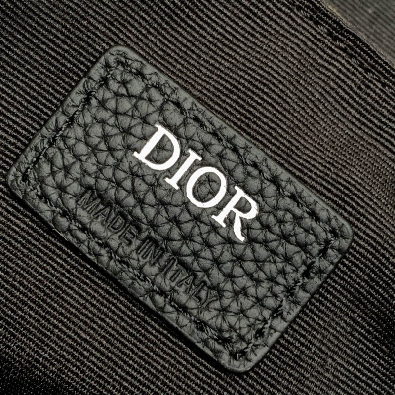 Dior Explorer