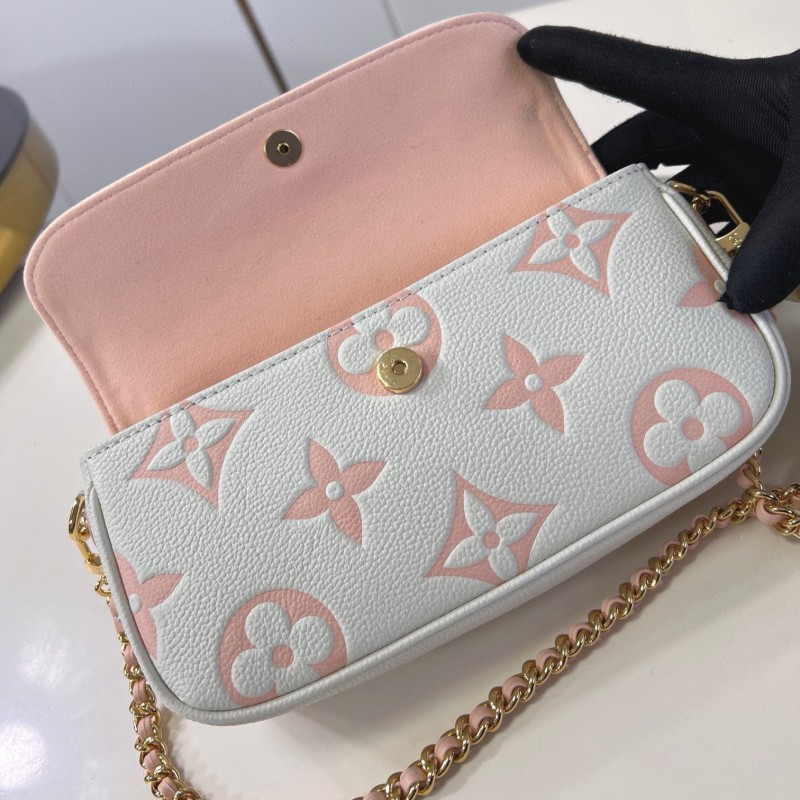 LV Wallet On Chain Ivy