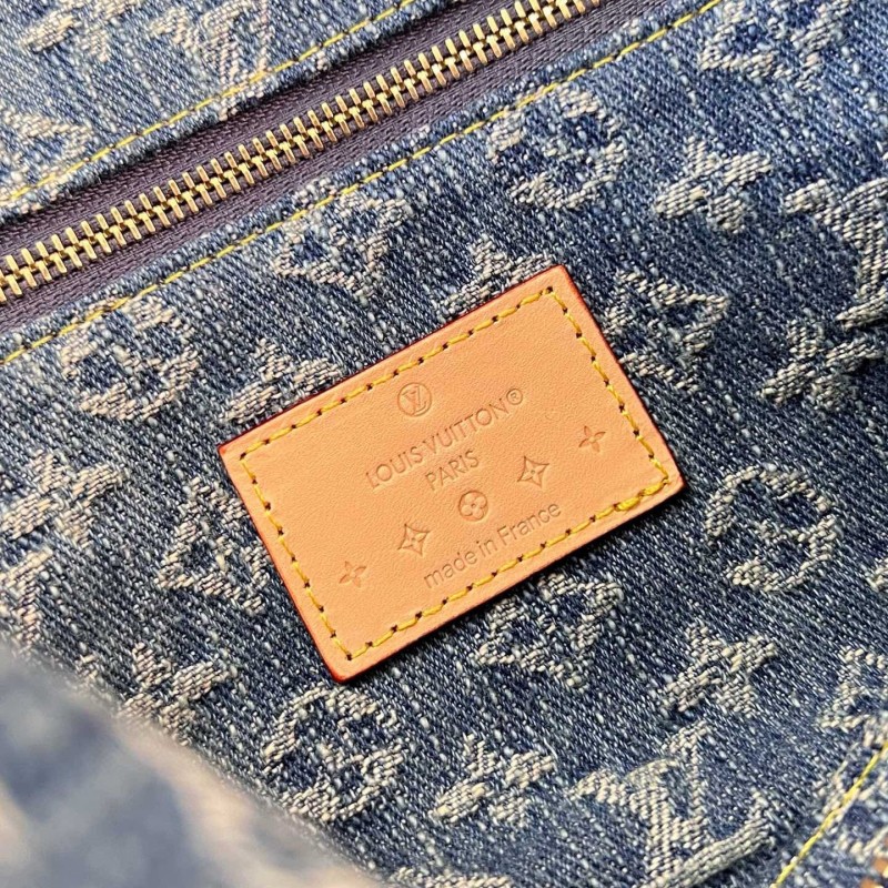 LV Pochette Cosmetique Vanity