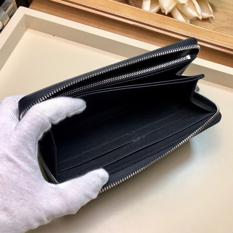LV Long Wallet