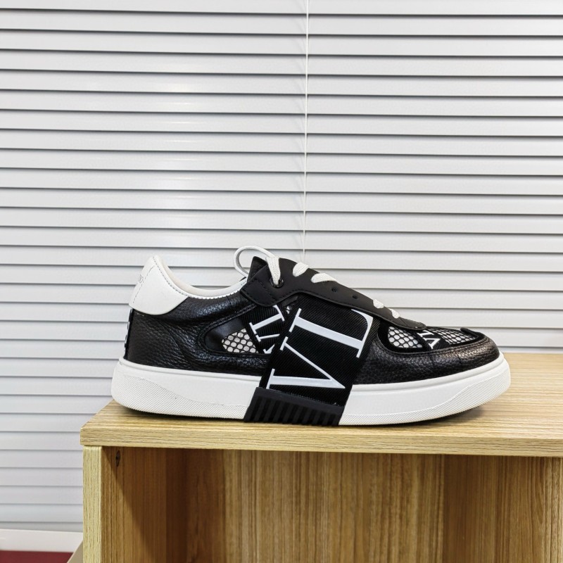 Valentino Unisex Sneaker