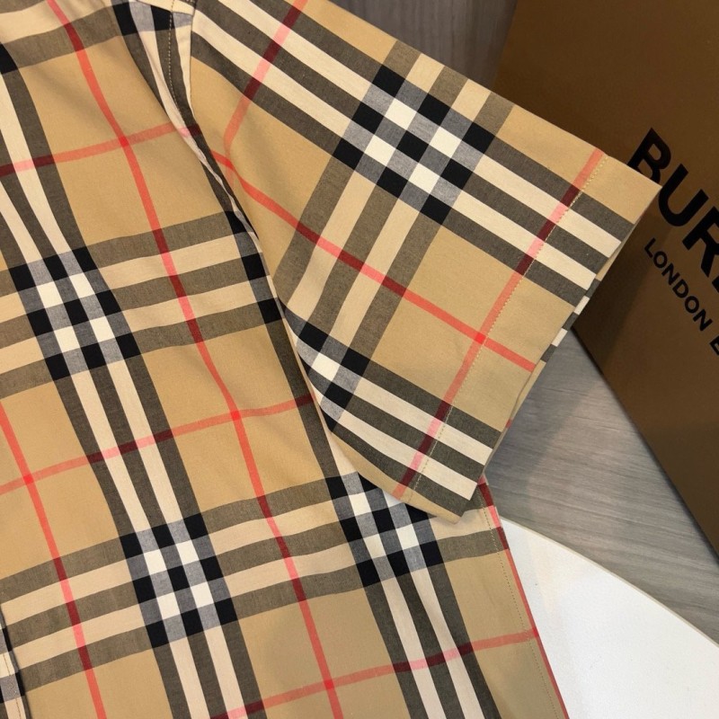 Burberry Unisex Shirt