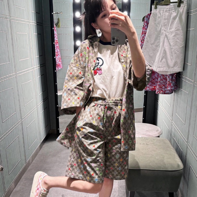 Gucci Shirt & Shorts