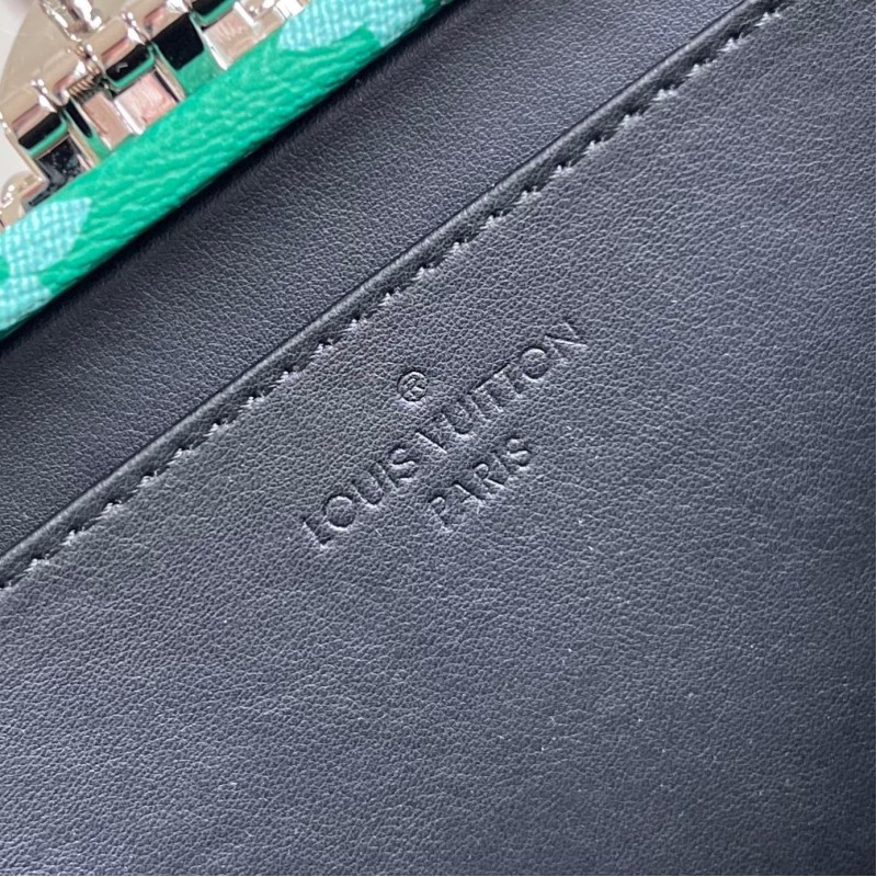 Lv Clutch Box