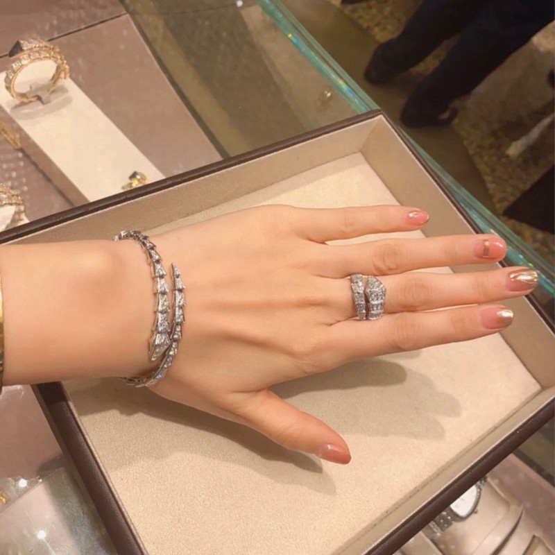 Bvlgari Ring Full Diamond