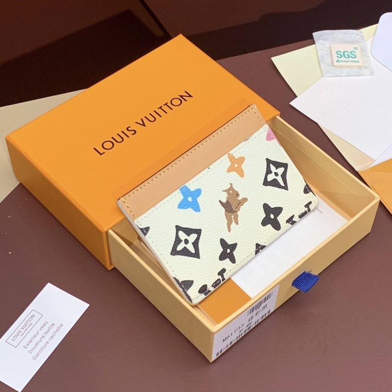 LV Cardholder