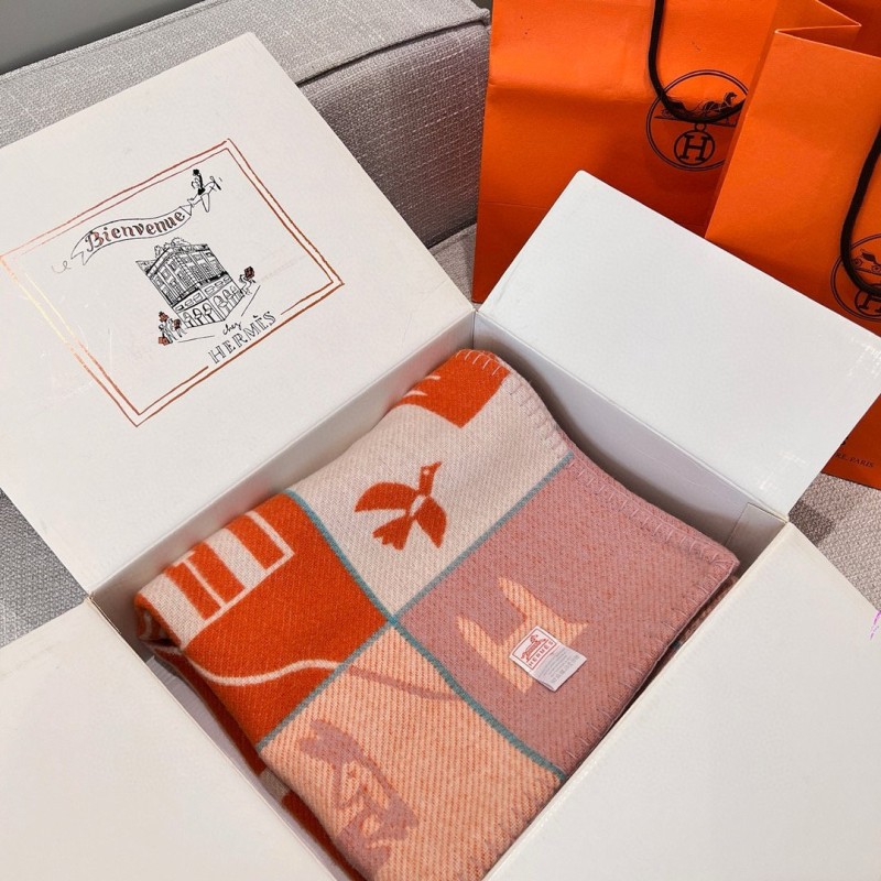 Hermes Blanket & Pillow