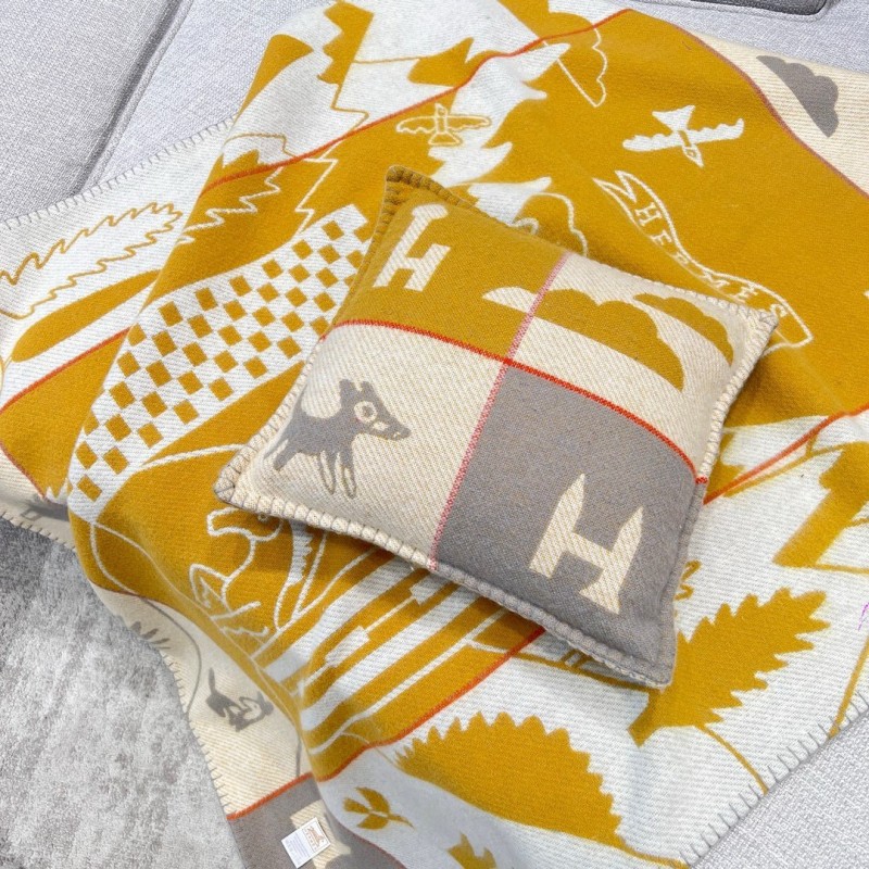 Hermes Blanket & Pillow