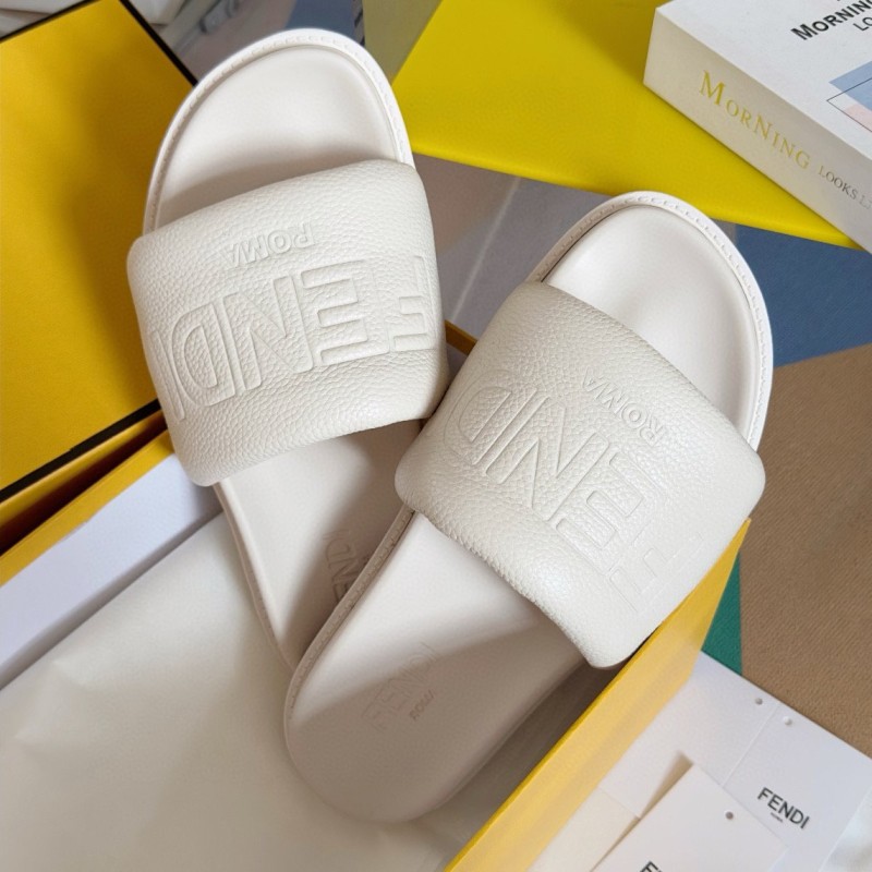 Fendi Roma Unisex Slippers