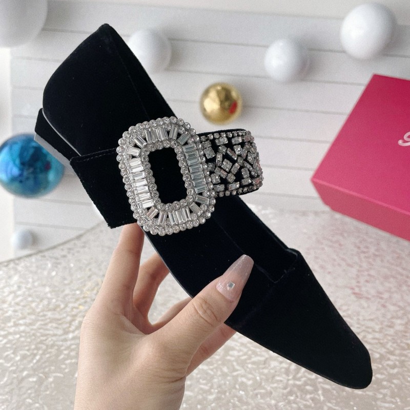 Roger Vivier Flat
