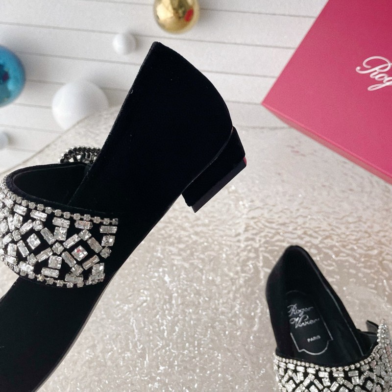 Roger Vivier Flat