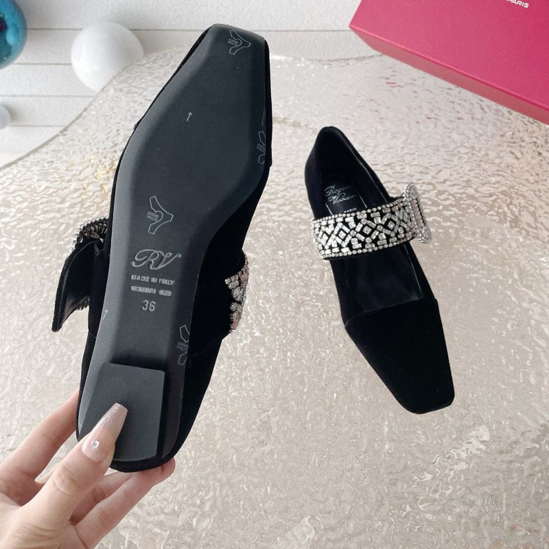 Roger Vivier Flat