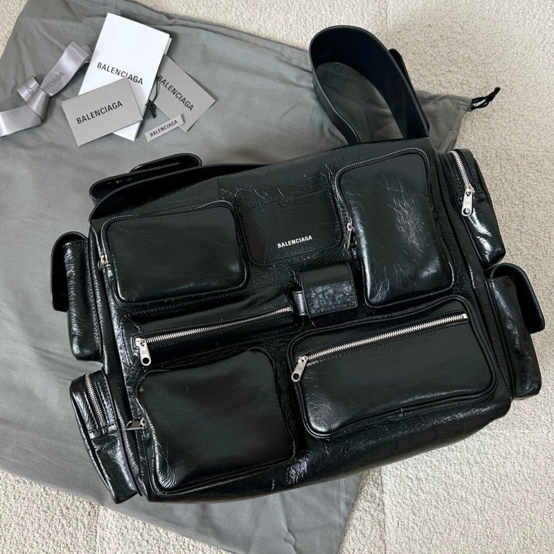 Balenciaga Superbusy 炸药包