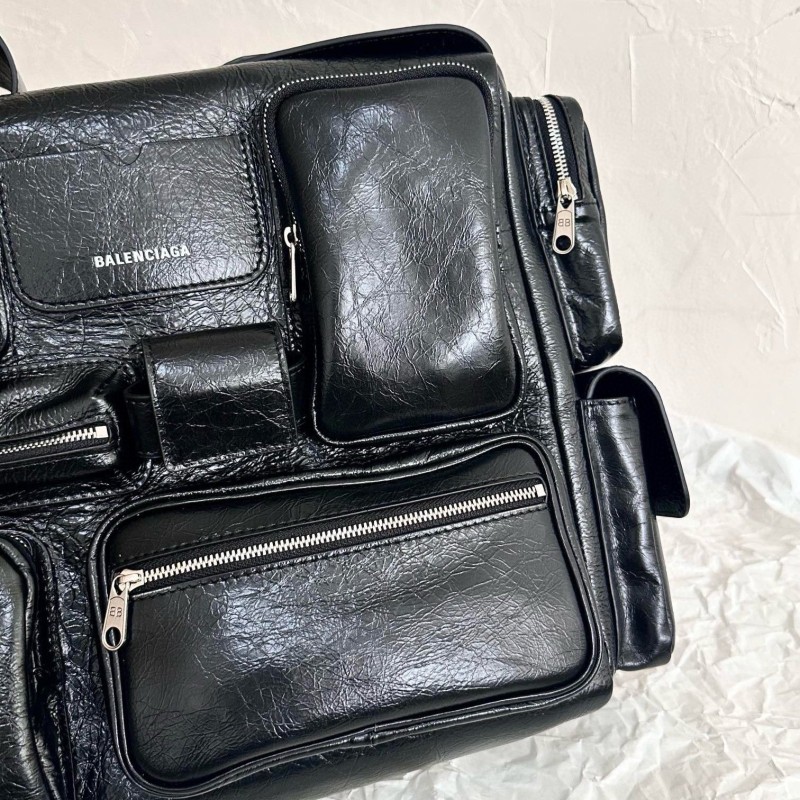 Balenciaga Superbusy 炸药包