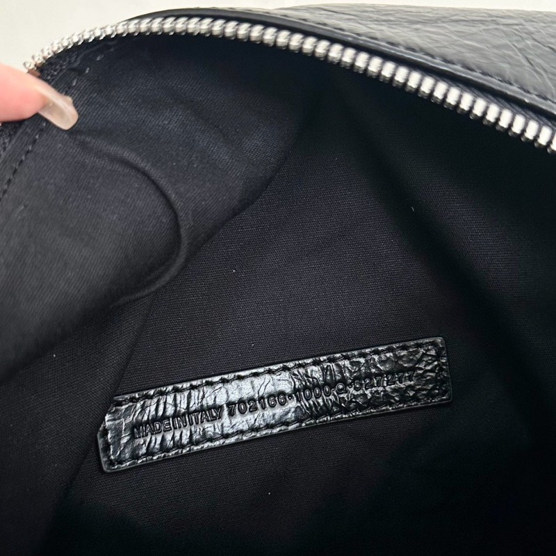 Balenciaga Superbusy 炸药包