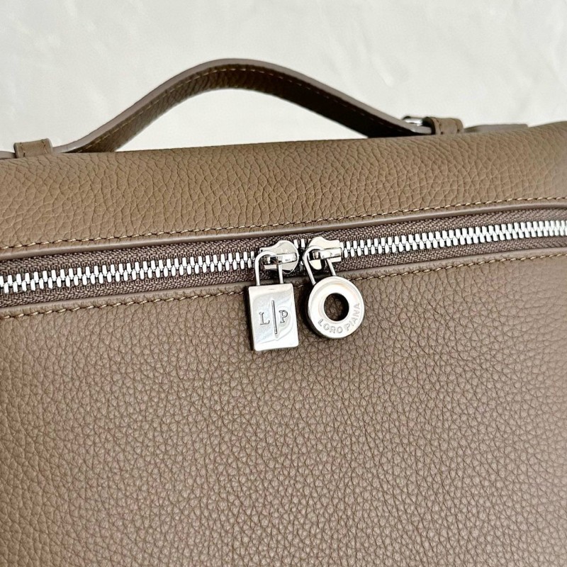 Loro Piana L19 Extra Pocket