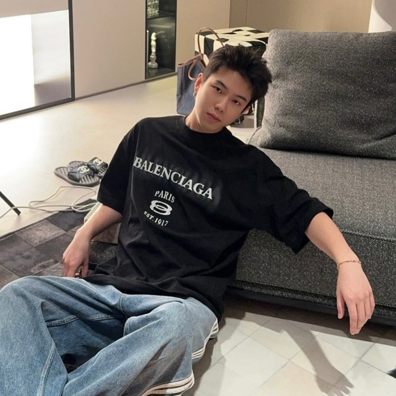 Balenciaga Unisex Tee