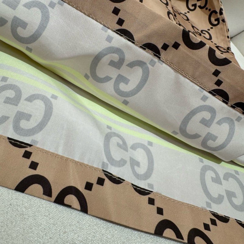 Gucci Unisex Jacket & Shorts