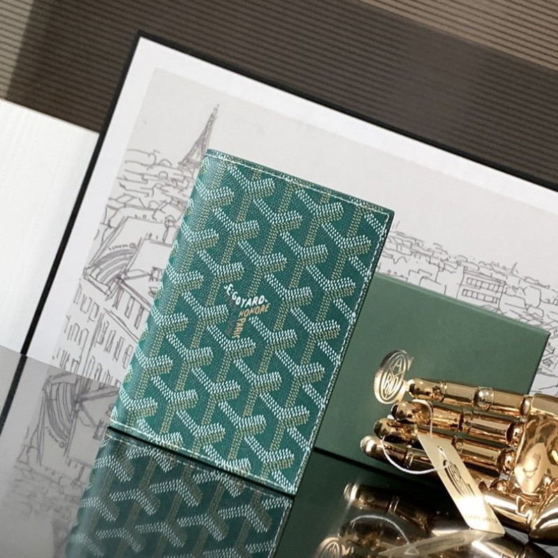 Goyard Passpord Holder