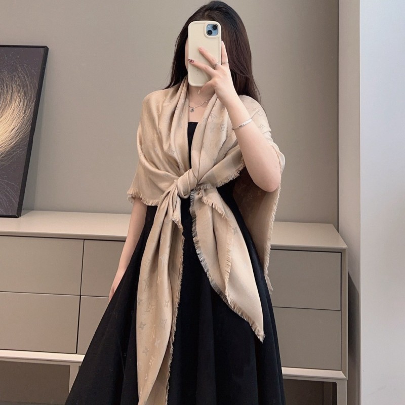 LV Shawl