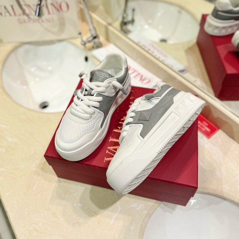 Valentino Unisex Sneaker