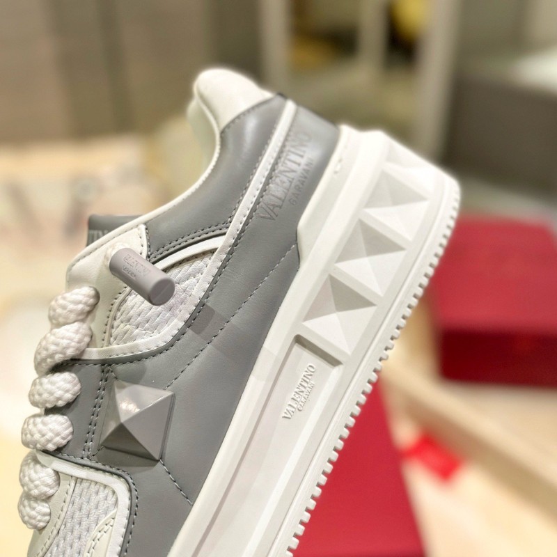 Valentino Unisex Sneaker