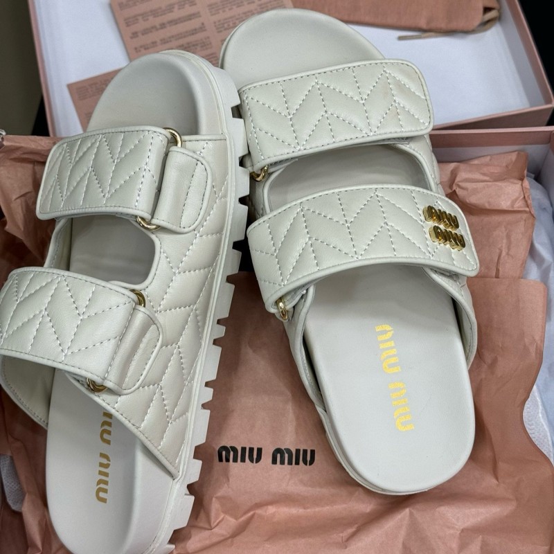 MiuMiu Slippers / Sandals