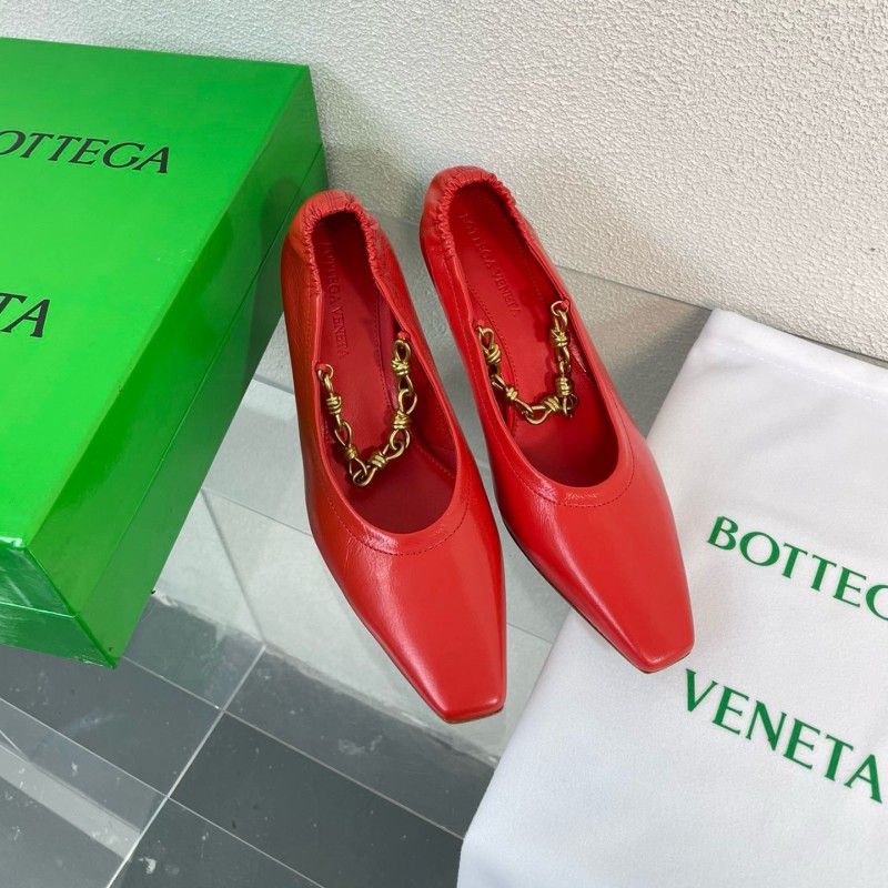 Bottega Veneta Sharp Chain Pump Shoes