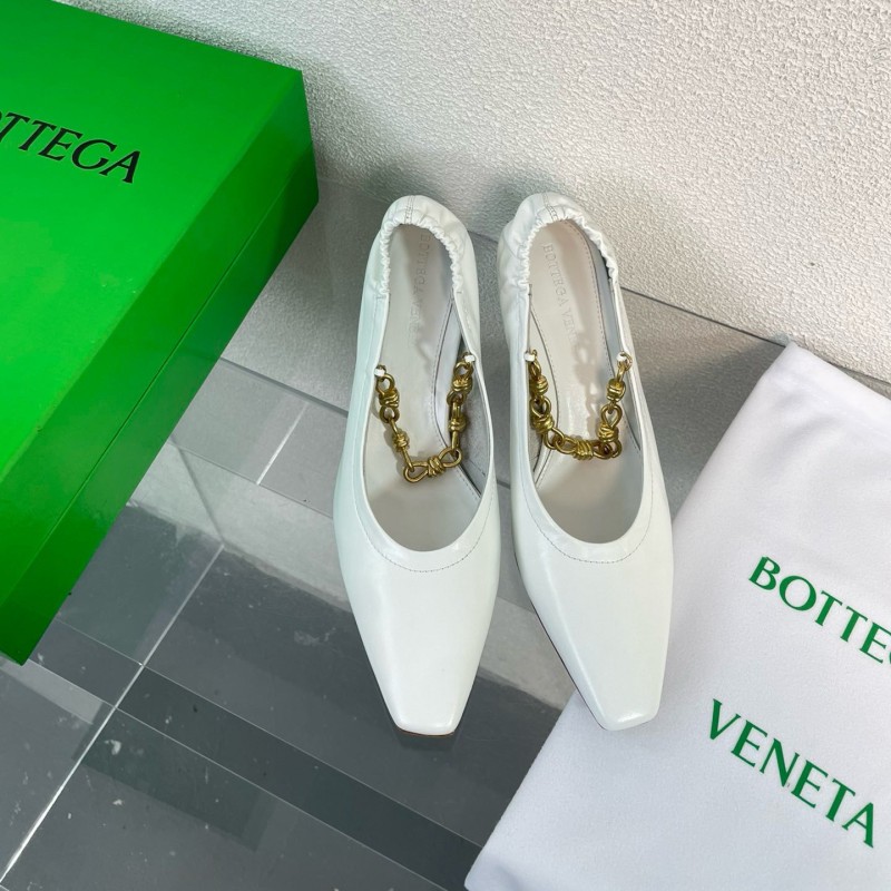 Bottega Veneta Sharp Chain Pump Shoes