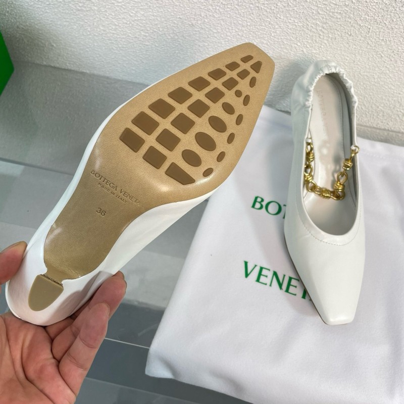 Bottega Veneta Sharp Chain Pump Shoes